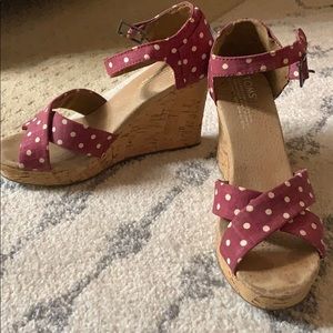 Toms red w/ white poka dots wedges